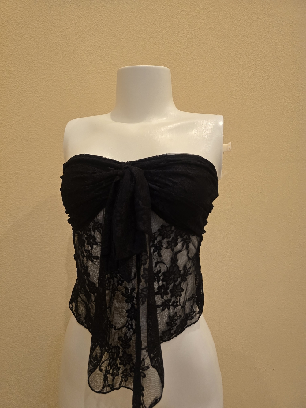 Brand New!Black Lace Tube Top Bow Front Strapless Sheer Crop Top